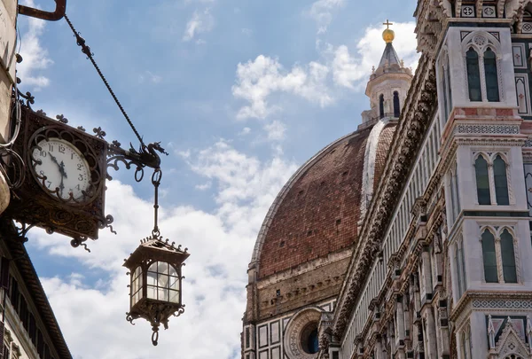 Eski saat ile fener Floransa, İtalya — Stok fotoğraf