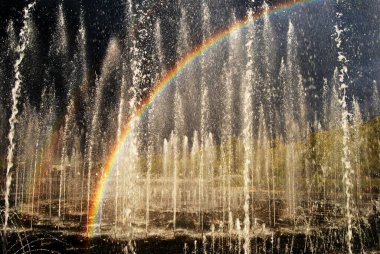 Kasırgadan önce Tsaritsyno 'daki çeşme.