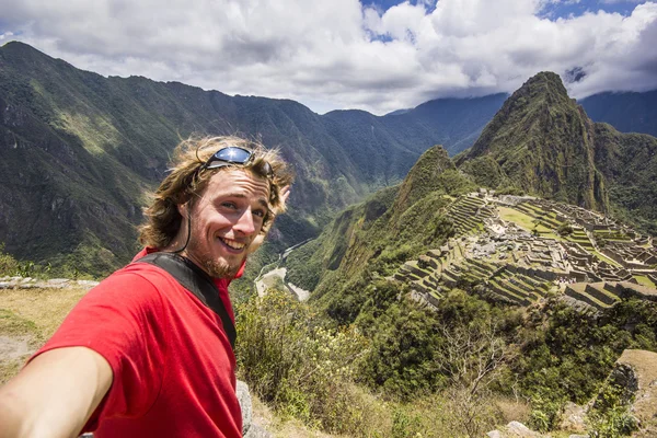 adamın yanına machu picchu Peru gülümseyen, kendi portresi