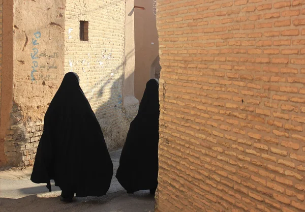 Iranian women on the street — Stock Photo, Image