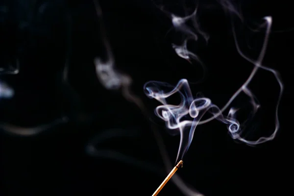 White smoke on a black background — Stock Photo, Image