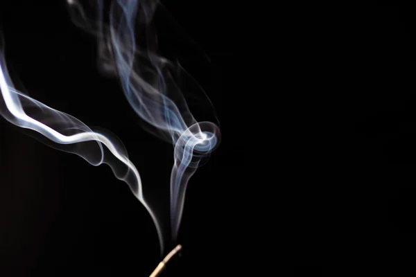 White smoke on a black background — Stock Photo, Image