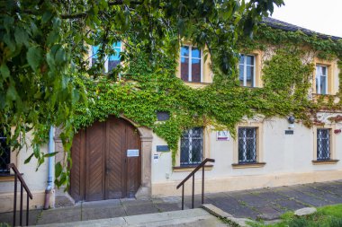 Ressam Rabas galerisi (eski sinagog), Rakovnik kasabası, Orta Bohem bölgesi, Çek Cumhuriyeti