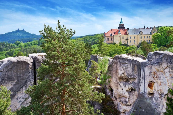Hruba Skala castle, Bohemian Paradiese region, República Checa, Europa — Foto de Stock
