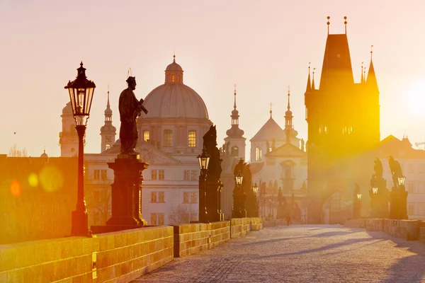 Charles bridge, Old Town brug toren, Praag (Unesco), Tsjechië — Stockfoto