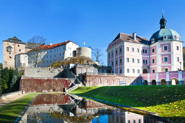 Středověký hrad Bečov nad Teplou, Česká republika — Stock fotografie