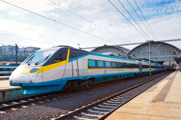 Tsjechische Spoorwegen - Sc Super stad Pendolino 680 trein — Stockfoto