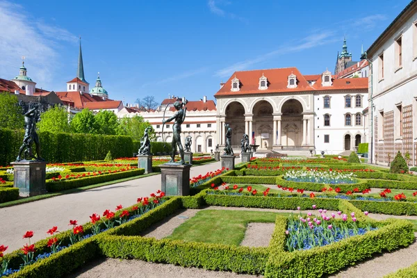 Wallensteina ogród i Pałac, Mala Strana (Unesco), Praga, Cz — Zdjęcie stockowe