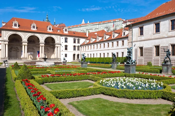 Wallenstein-kert és a palota, Kisoldal (Unesco), Prága, Cz — Stock Fotó