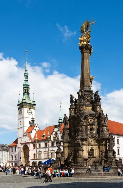 The holy trinity column (UNESCO), renaissance town hall with act — Stock Photo, Image