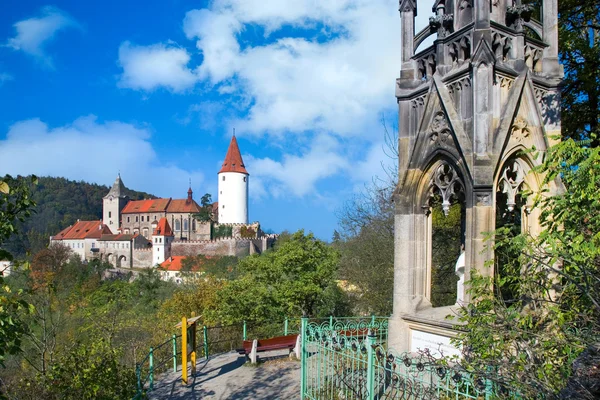 皇家的中世纪哥特式城堡克日沃克拉特，中央波希米亚捷克 r — 图库照片