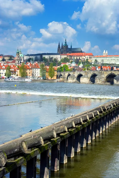 찰스 다리, Moldau 강, 낮은, 프라하 성, 프라하 (유네스코), 체코 공화국 — 스톡 사진