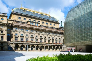 Rönesans Ulusal Tiyatro dan 1883 (arch. Josef Zitek), Prag
