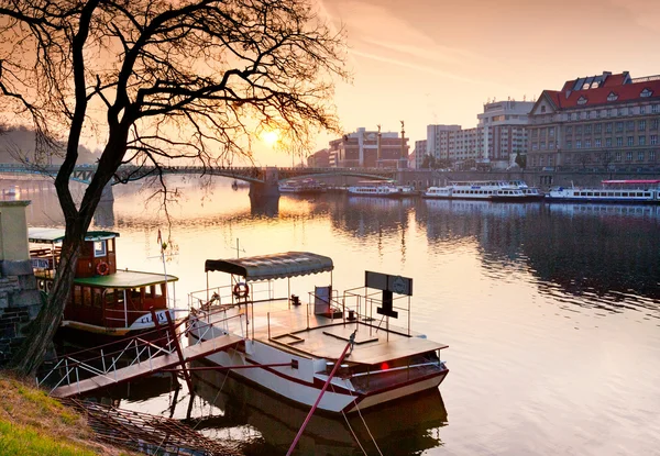 Río Moldau, Ciudad pequeña, Praga (UNESCO), República Checa —  Fotos de Stock