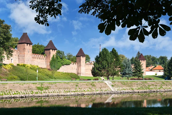 Fortificación gótica medieval, ciudad Nymburk, Bohemia Central, Cz — Foto de Stock