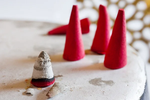 Natale tradizionale ceco - coni di incenso fumanti — Foto Stock