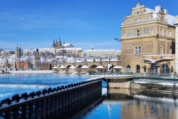 Castello di Praga e Ponte Carlo, Praga (UNESCO), Repubblica Ceca — Foto Stock