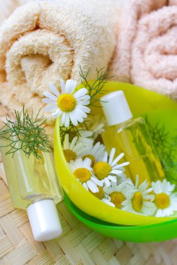 bath - aromatheraphy - herbal healing lotion - camomile 