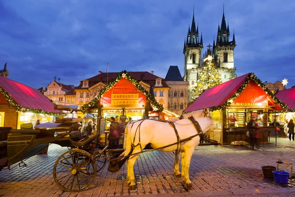 Рождественский рынок в Праге (ЮНЕСКО), Чехия — стоковое фото
