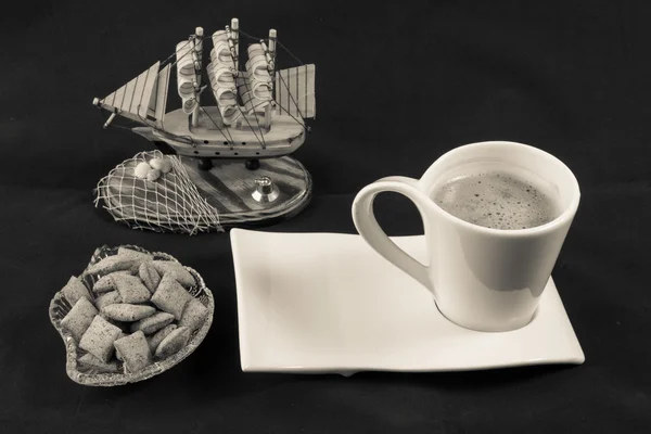 Cup of tea and sweets — Stock Photo, Image