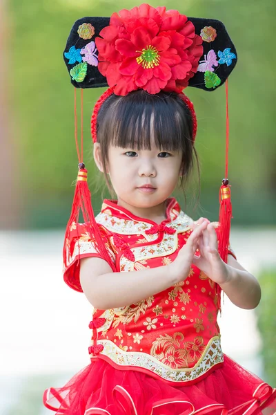 Little asian girl in chinese dress — Stock Photo, Image