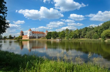 Belarus Ortaçağ Kalesi