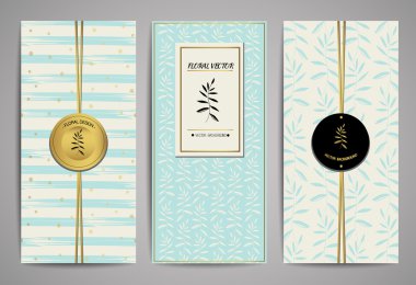 Broşürler elle çizilmiş çiçek tasarım elemanları ile kümesi. Vektör trendy şablonları.