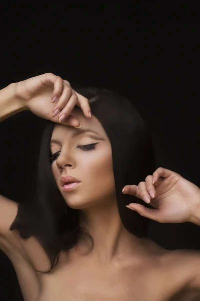 Meisje schoonheid make-up en haarstijl — Stockfoto