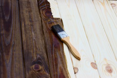 Ahşap doku ve boya fırçası. ev işi arka plan