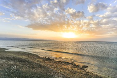 Günbatımı geniş bir açı ile