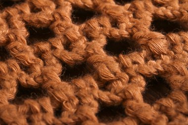 Yün kahverengi ahşap üzerine