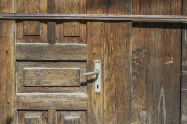 Eski ahşap ev parçası