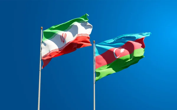 Gökyüzü Arka Planında Ran Azerbaycan Güzel Ulusal Bayrakları Birlikte Sanat — Stok fotoğraf
