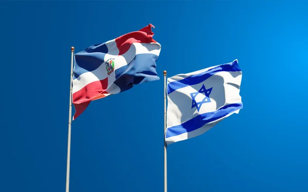 Vackra Nationella Flaggor Israel Och Dominikanska Republiken Tillsammans Himlen Bakgrund — Stockfoto