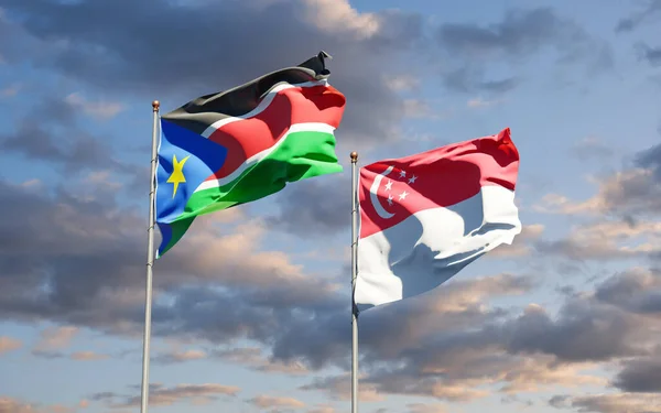 Όμορφες Εθνικές Σημαίες Του Νότιου Σουδάν Και Της Σιγκαπούρης Μαζί — Φωτογραφία Αρχείου
