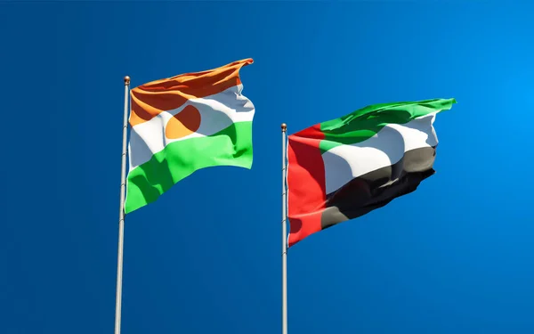 Belas Bandeiras Nacionais Estado Níger Emirados Árabes Unidos Juntas Fundo — Fotografia de Stock