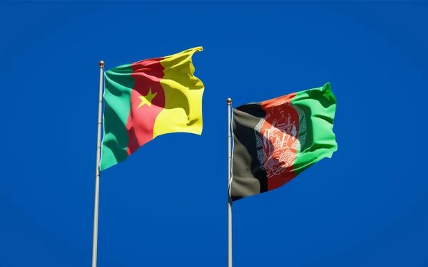 Όμορφες Εθνικές Σημαίες Του Αφγανιστάν Και Του Καμερούν Μαζί Στο — Φωτογραφία Αρχείου