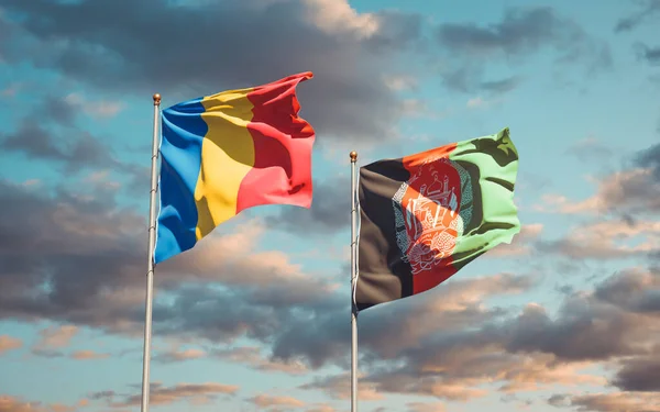 Bendera Nasional Rumania Dan Afganistan Yang Indah Bersama Sama Langit — Stok Foto