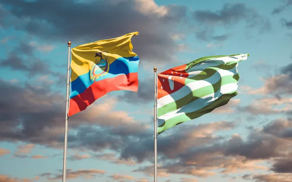 Vackra Nationalstatliga Flaggor Ecuador Och Abchazien Tillsammans Himlen Bakgrund Konstverkskoncept — Stockfoto