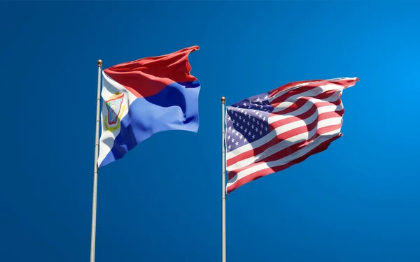 Belas Bandeiras Estatais Nacionais Sint Maarten Eua Juntas Fundo Céu — Fotografia de Stock