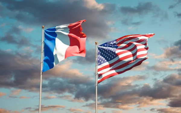 Тлі Неба Являються Чудові Національні Прапори Франції Сша Артхаус — стокове фото