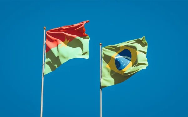 Lindas Bandeiras Estaduais Nacionais Brasil Burkina Faso Juntas Fundo Céu — Fotografia de Stock