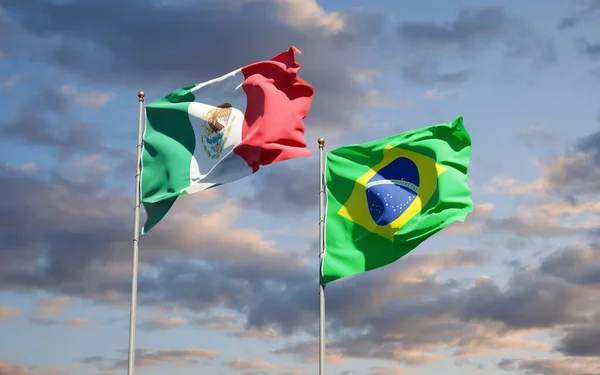 Lindas Bandeiras Estaduais Nacionais México Brasil Juntas Fundo Céu Conceito — Fotografia de Stock