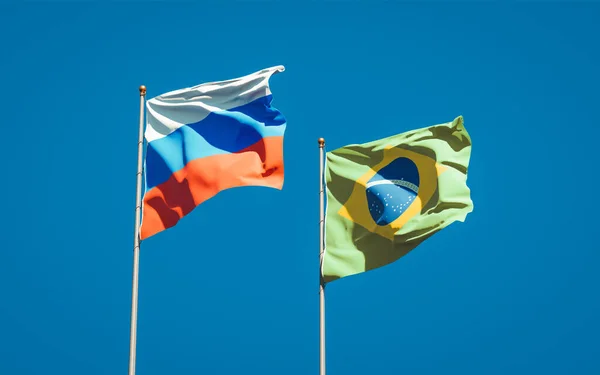 Hermosas Banderas Estatales Nacionales Rusia Brasil Juntas Fondo Del Cielo —  Fotos de Stock