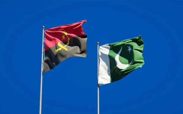 Hermosas Banderas Estatales Nacionales Pakistán Angola Juntas Fondo Del Cielo —  Fotos de Stock