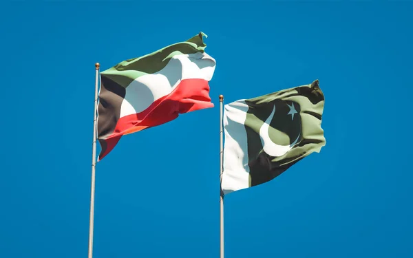 Krásné Vlajky Státu Kuvajt Pákistán Společně Pozadí Oblohy Koncept Uměleckých — Stock fotografie