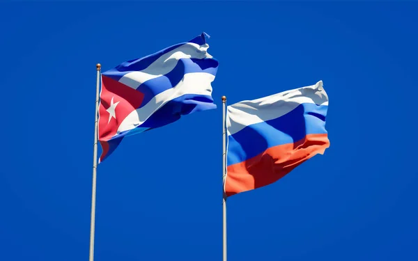Hermosas Banderas Estatales Nacionales Rusia Cuba Juntas Fondo Del Cielo —  Fotos de Stock