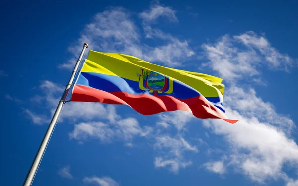 Vackra Nationalstatens Flagga Ecuador Fladdrar Himlen Bakgrund Låg Vinkel Närbild — Stockfoto