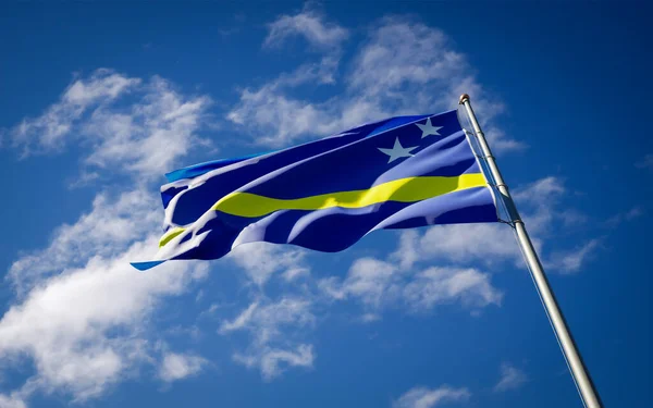 Mooie Nationale Vlag Van Curaçao Fladderend Hemelse Achtergrond Low Angle — Stockfoto