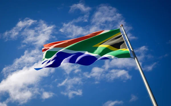 美丽的南非国旗在天空背景下飘扬 低角度特写南非国旗3D艺术品 — 图库照片